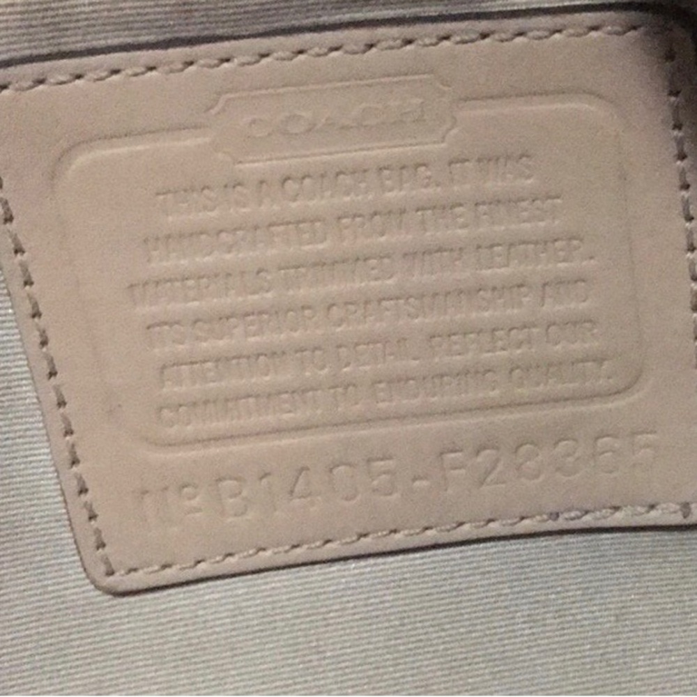 Coach large signature canvas city tote bag - genuine leather- with handle flaws - Picture 8 of 8